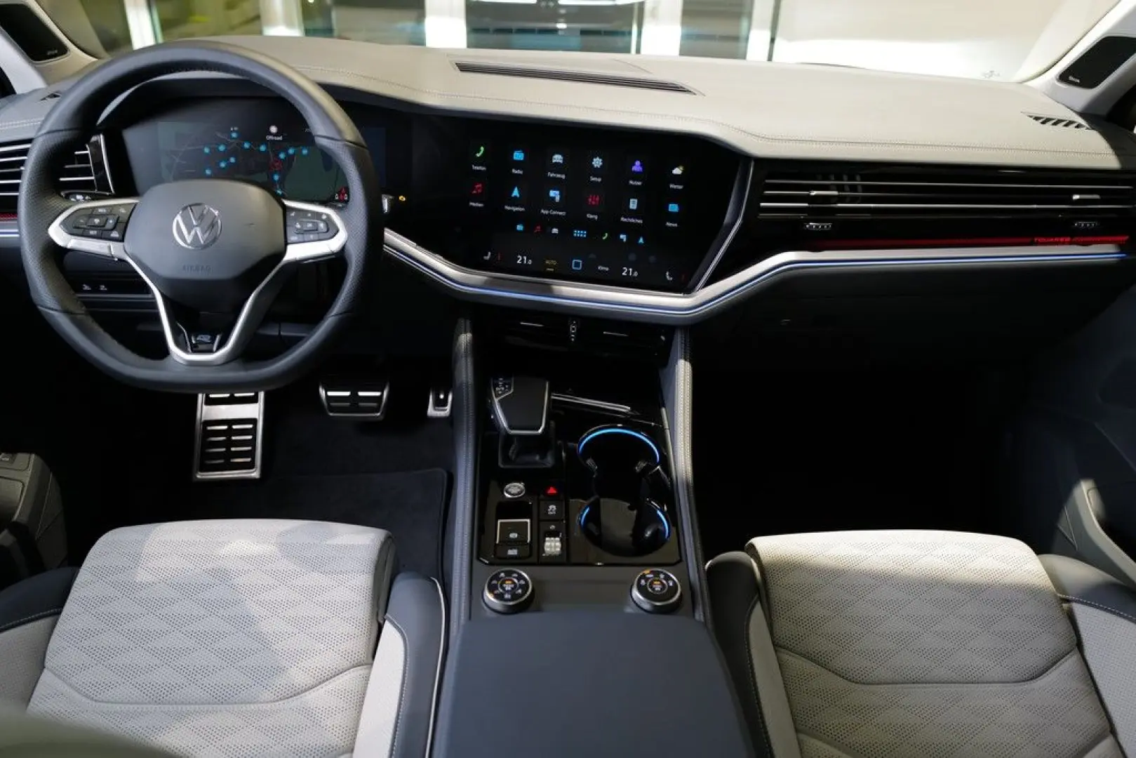 Touareg 3.0TDI R-Line Blackstyle Pano Allradlenk