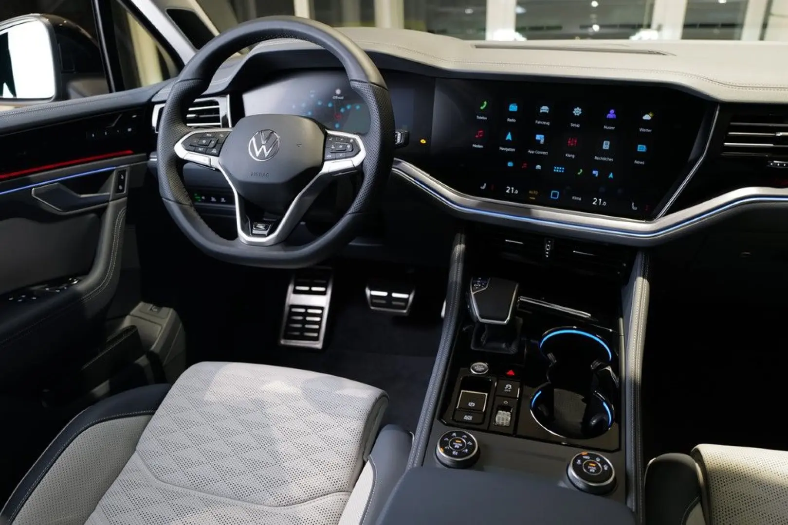 Touareg 3.0TDI R-Line Blackstyle Pano Allradlenk
