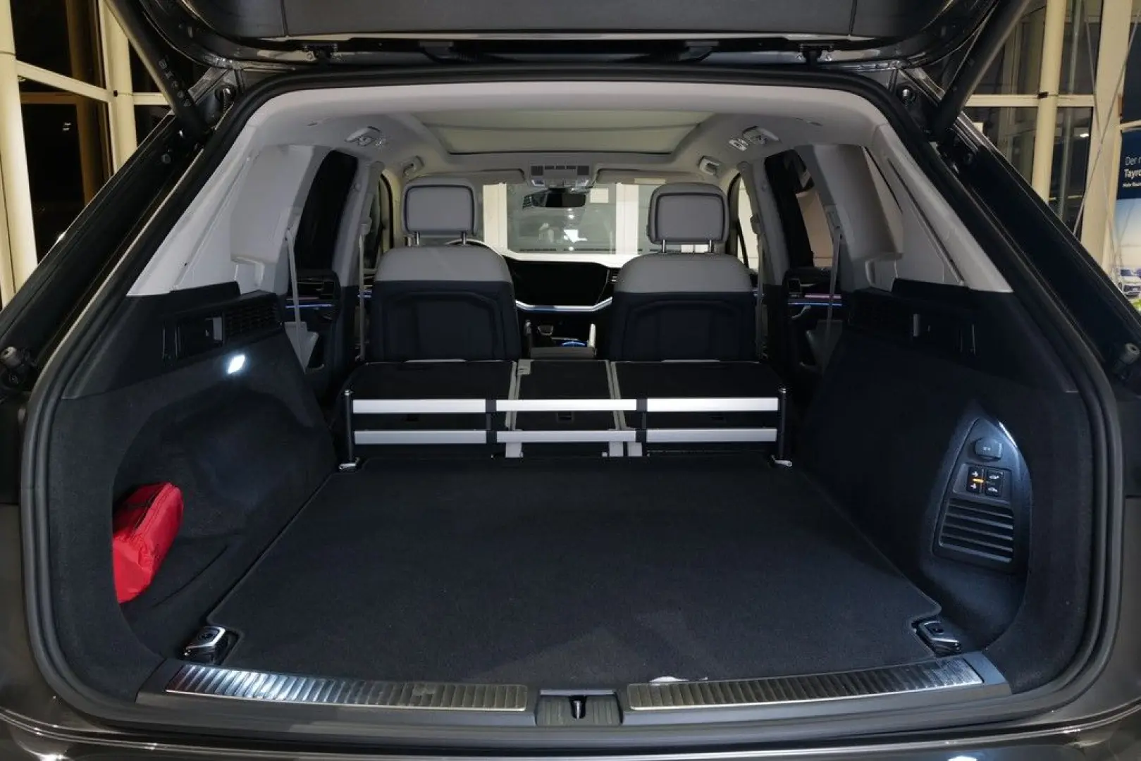 Touareg 3.0TDI R-Line Blackstyle Pano Allradlenk