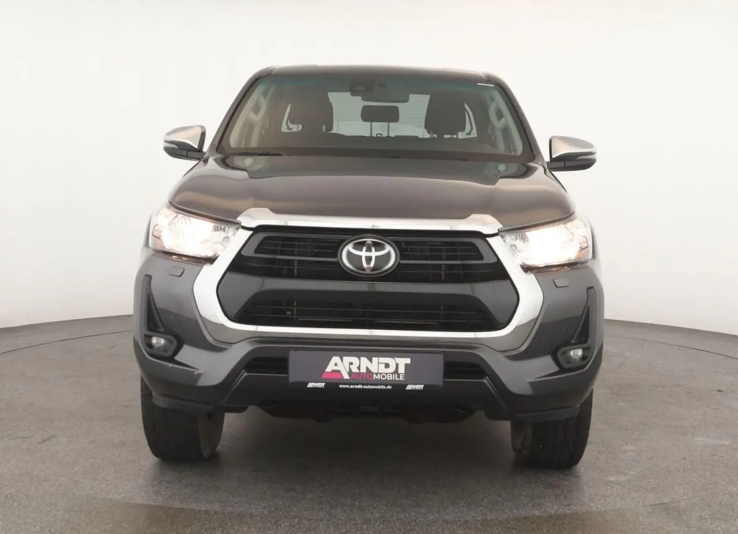 Hilux Double Cab 2.8 4x4 Comfort Nav ACC Kam AHK