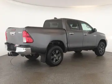 Hilux Double Cab 2.8 4x4 Comfort Nav ACC Kam AHK