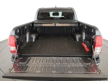 Hilux Double Cab 2.8 4x4 Comfort Nav ACC Kam AHK