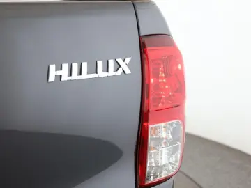 Hilux Double Cab 2.8 4x4 Comfort Nav ACC Kam AHK