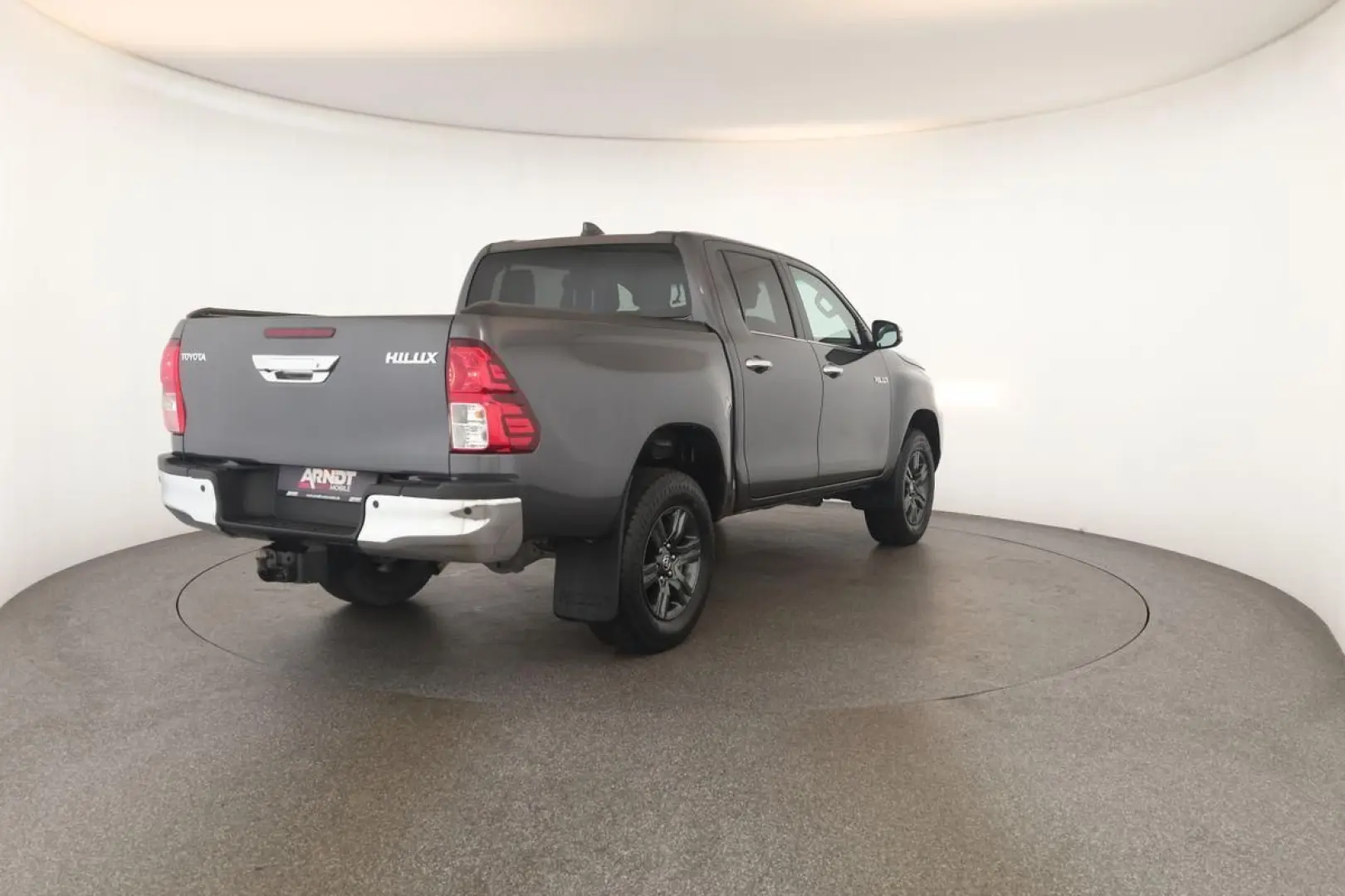 Hilux Double Cab 2.8 4x4 Comfort Nav ACC Kam AHK