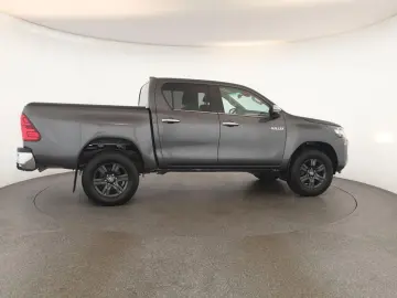 Hilux Double Cab 2.8 4x4 Comfort Nav ACC Kam AHK