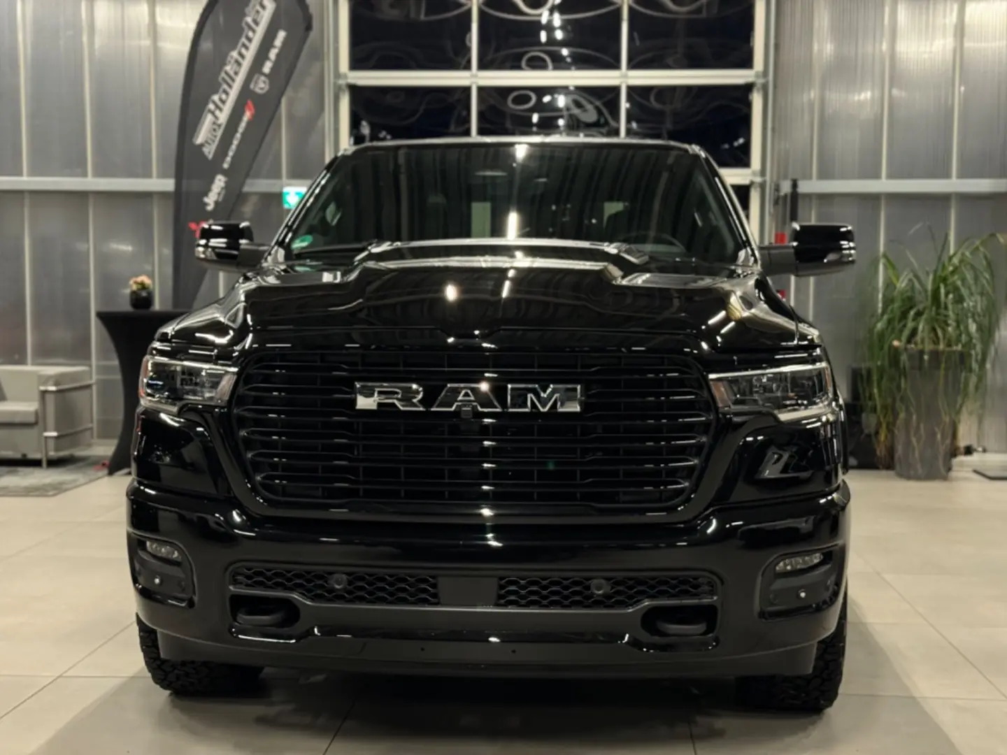 RAM 1500 Laramie LPG MY25 NAP Umbau LAZER