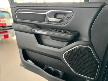 RAM 1500 Laramie LPG MY25 NAP Umbau LAZER