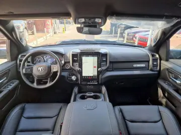 RAM Rebel Night 5,7l,LPG,elektr. Trittbretter