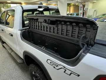 RAM REBEL G/T HEMI V8