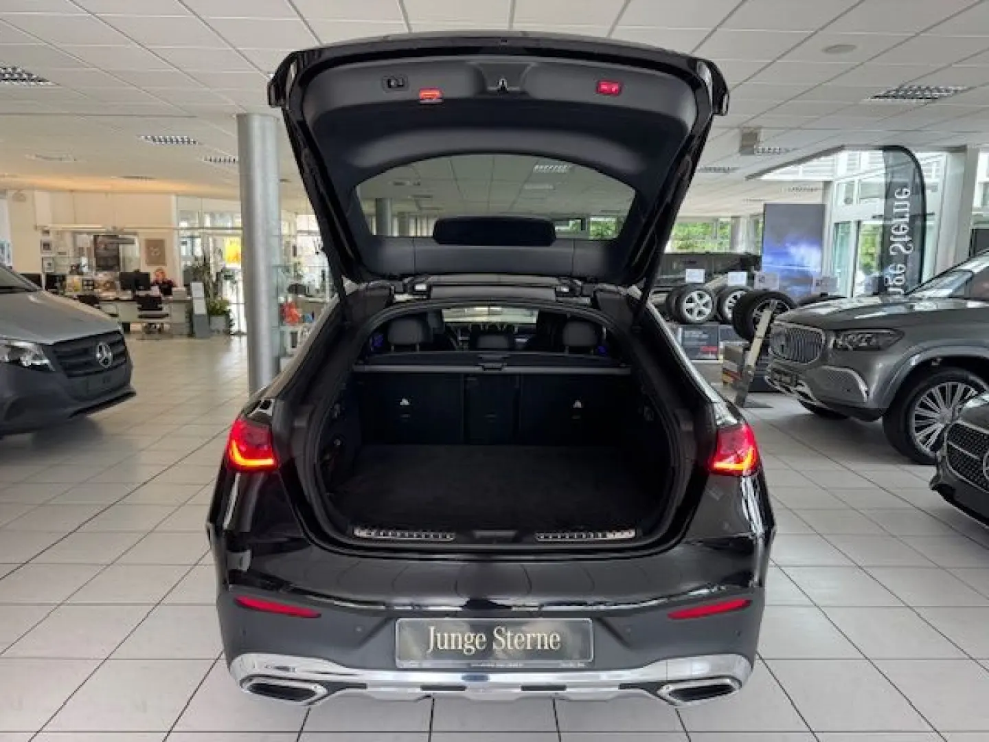 GLC 300 d 4M Coupé AMG Line Adv+ Pano AHK 20 Zol