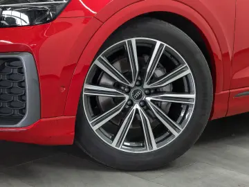 Audi Q8 50 TDI Q S LINE  LM21 PANO  AIR-SUSP