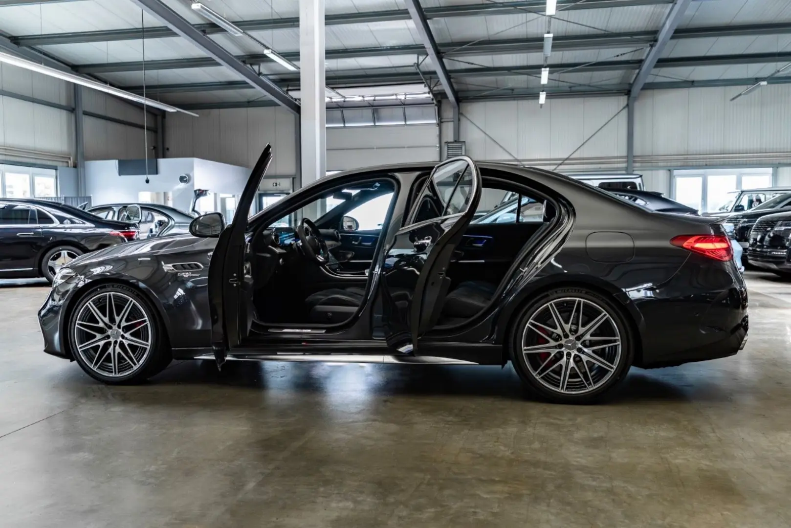 C 63 AMG / S E Performance / Premium +
