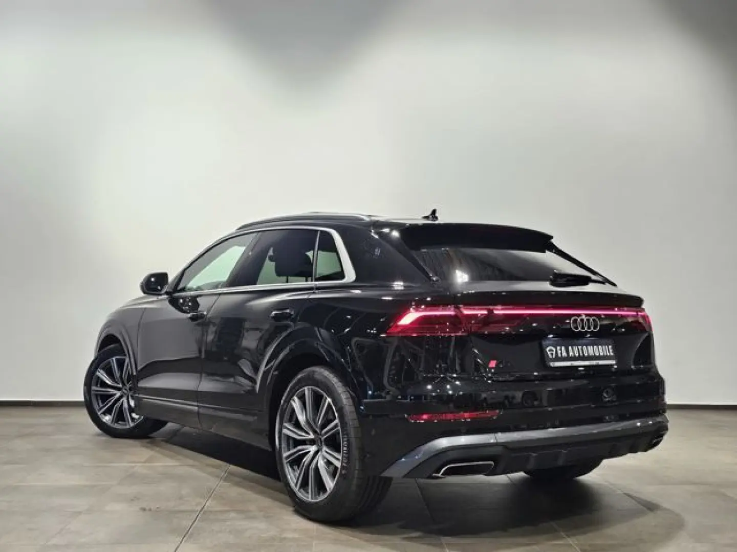 Audi Q8 50 TDI S Line Pano Matrix Softc.Hud  360