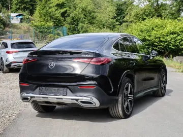 GLC 300 d 4M Coupé AMG-Sport/360/Pano/AHK/Distr