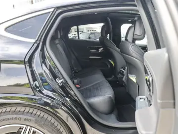 GLC 300 d 4M Coupé AMG-Sport/360/Pano/AHK/Distr