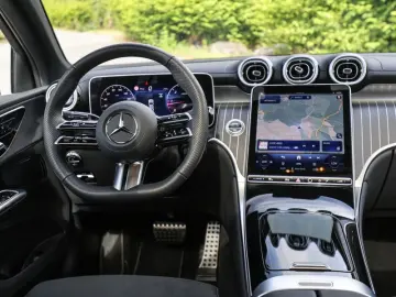 GLC 300 d 4M Coupé AMG-Sport/360/Pano/AHK/Distr