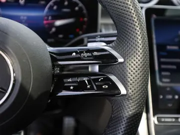 GLC 300 d 4M Coupé AMG-Sport/360/Pano/AHK/Distr