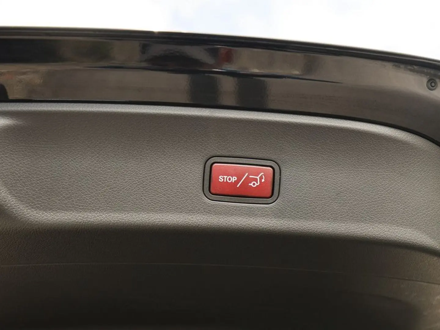 GLC 300 d 4M Coupé AMG-Sport/360/Pano/AHK/Distr
