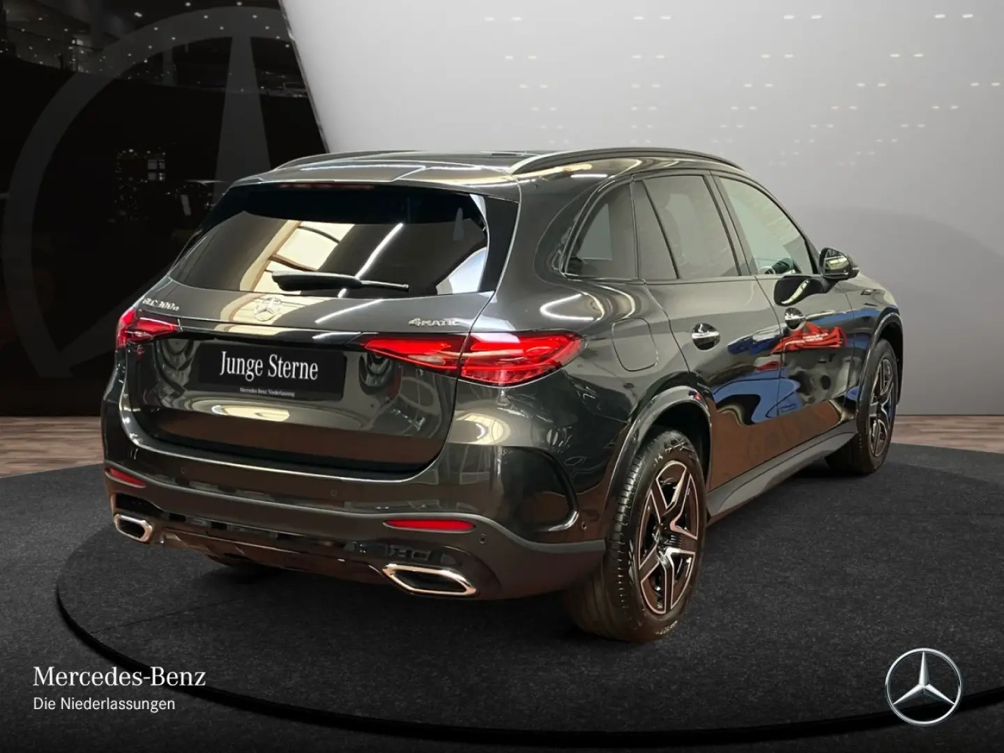 GLC 300 e 4M AMG PREMIUM/NIGHT/AHK/DISTR/SITZKLI
