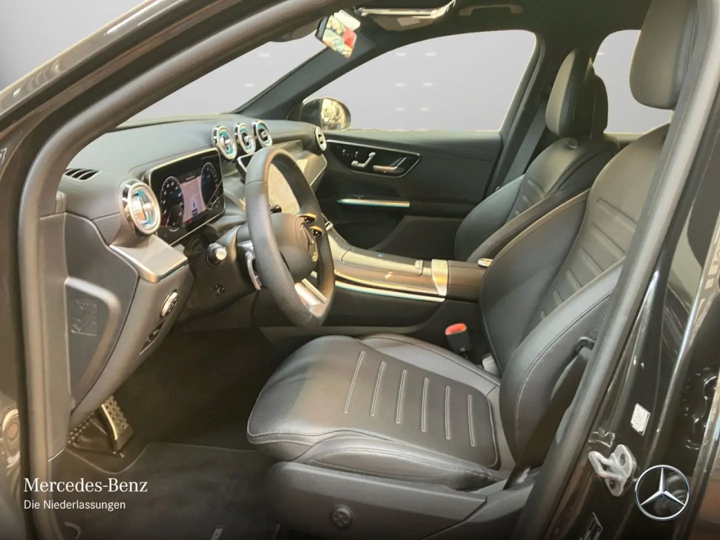 GLC 300 e 4M AMG PREMIUM/NIGHT/AHK/DISTR/SITZKLI