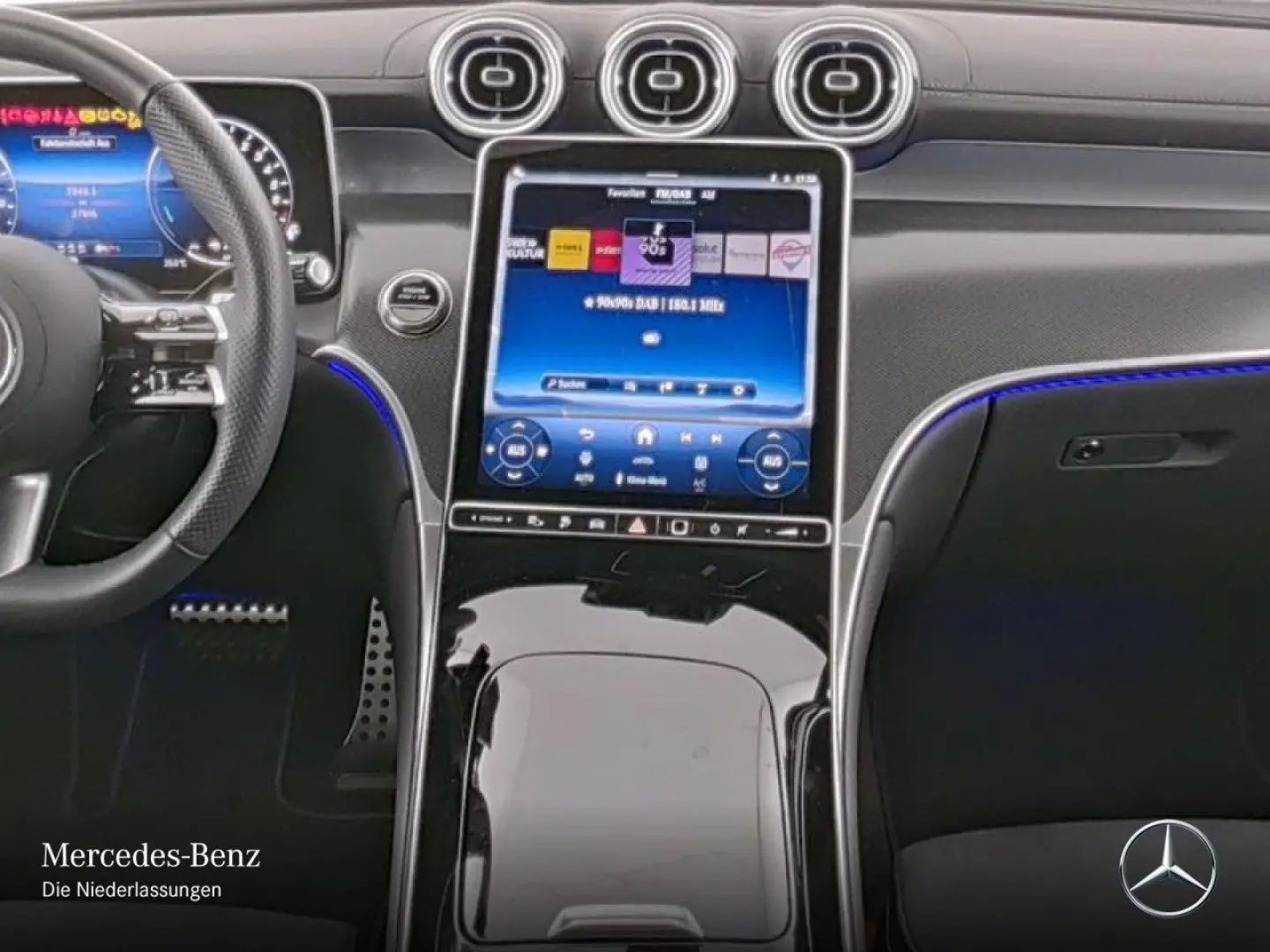 GLC 300 e 4M AMG PANO DIGITAL Distron MEMORY 19