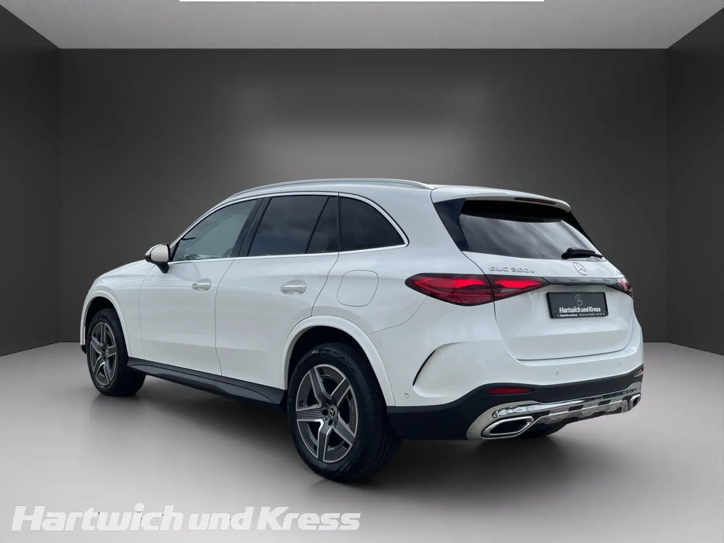 GLC 300 e AMG Line 4Matic+Pano+Burmester+Memory+