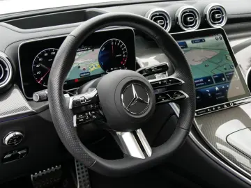 GLC 300e 4M AMG Prem+|KEYL|PANO|BURM|AHK|360°