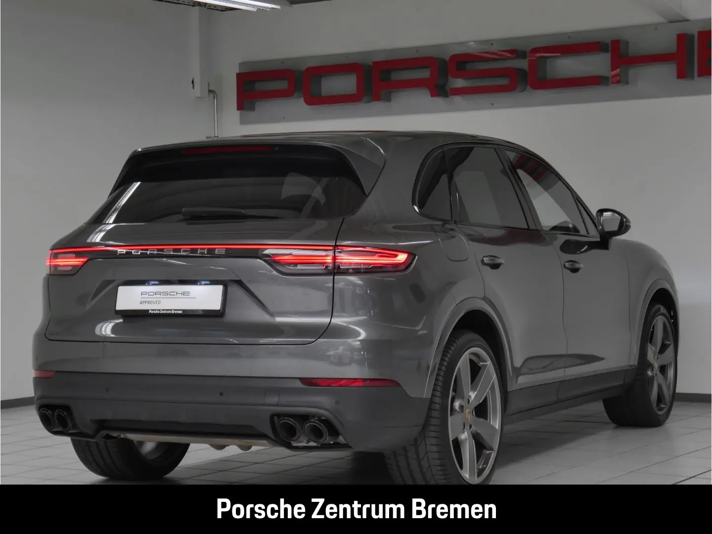 Cayenne BOSE Sportabgasanlage Panorama 22 Zoll