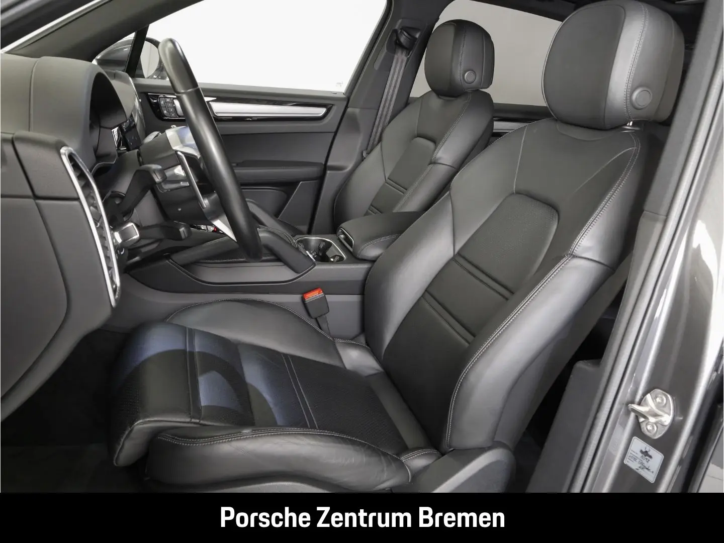 Cayenne BOSE Sportabgasanlage Panorama 22 Zoll