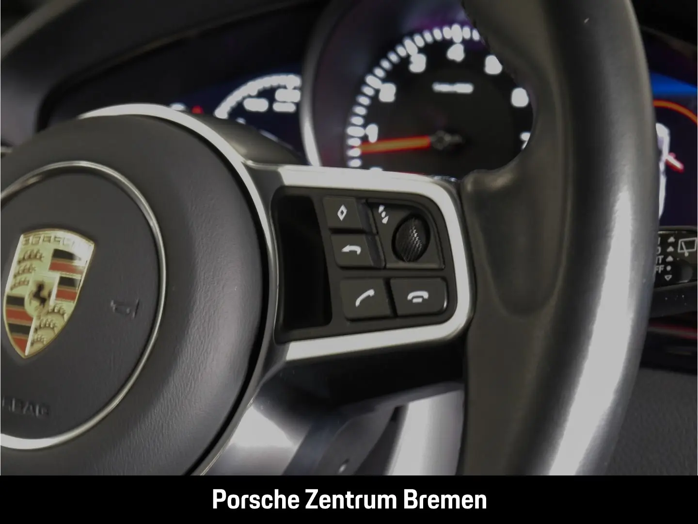 Cayenne BOSE Sportabgasanlage Panorama 22 Zoll