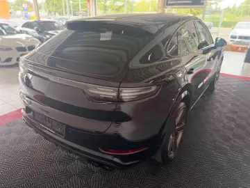 Cayenne Coupe Platinum Edition 1.Hand Approved