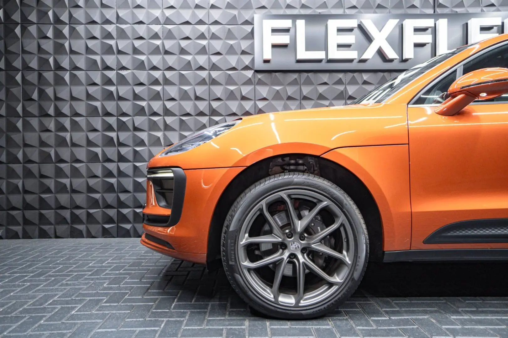 Macan 2.0T 14Wege Pano Chrono