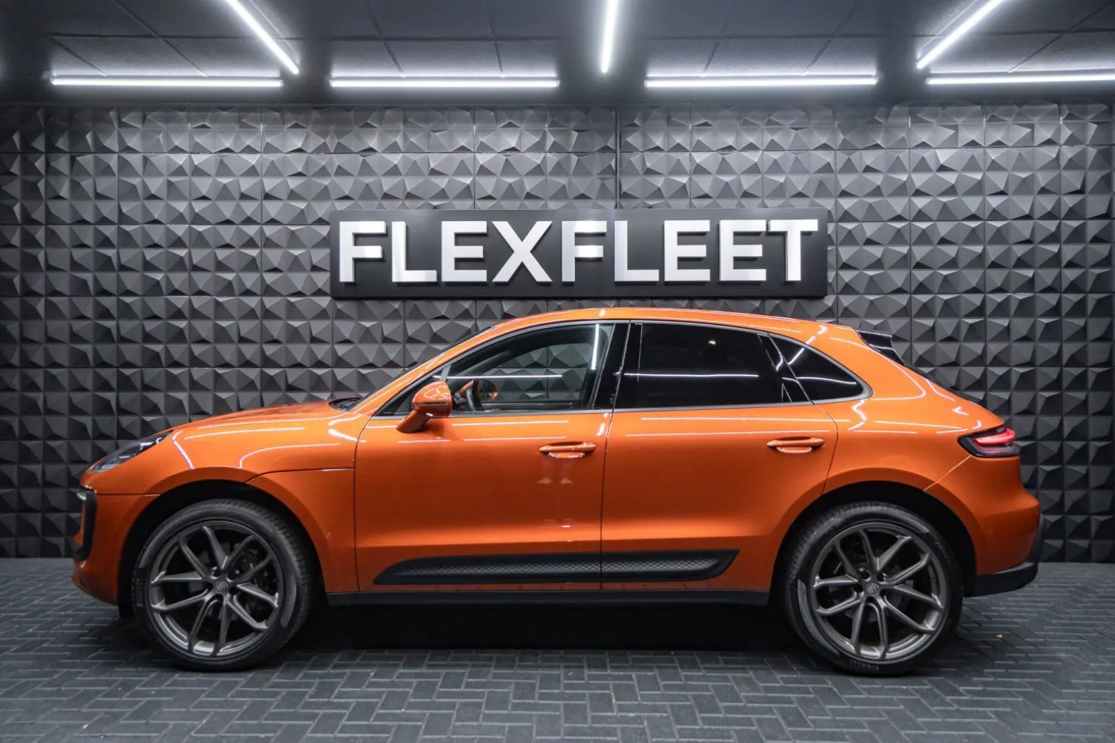 Macan 2.0T 14Wege Pano Chrono