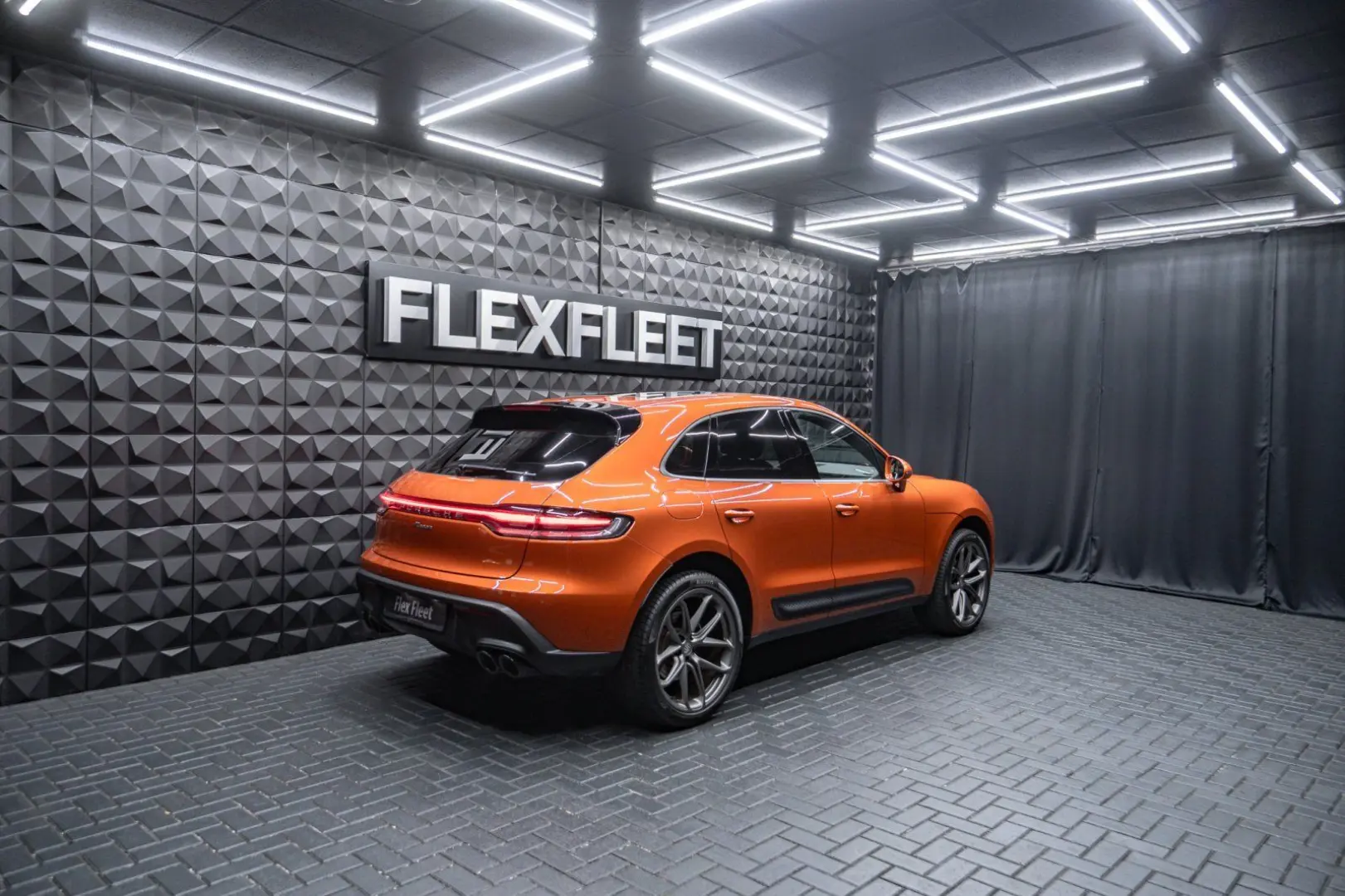 Macan 2.0T 14Wege Pano Chrono