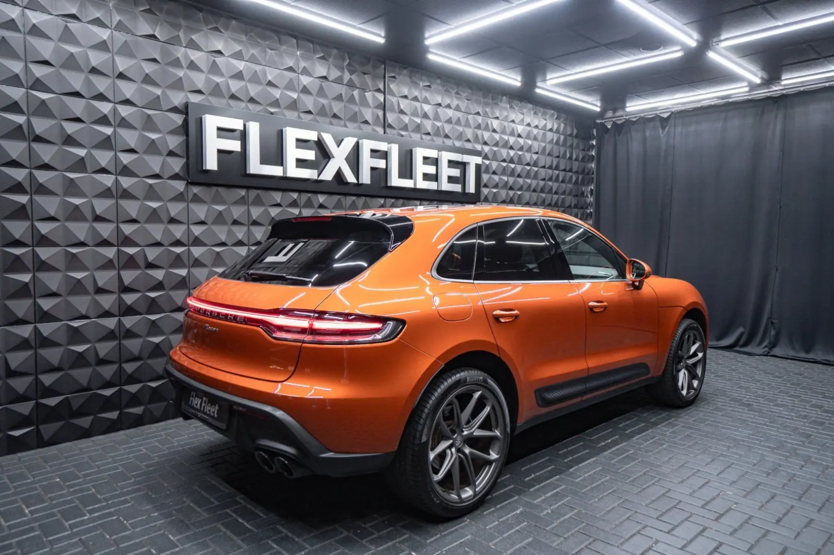 Macan 2.0T 14Wege Pano Chrono