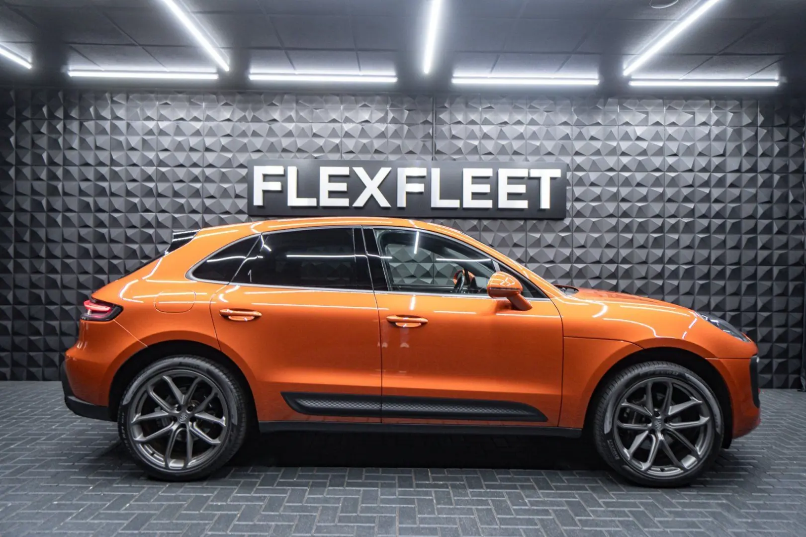 Macan 2.0T 14Wege Pano Chrono