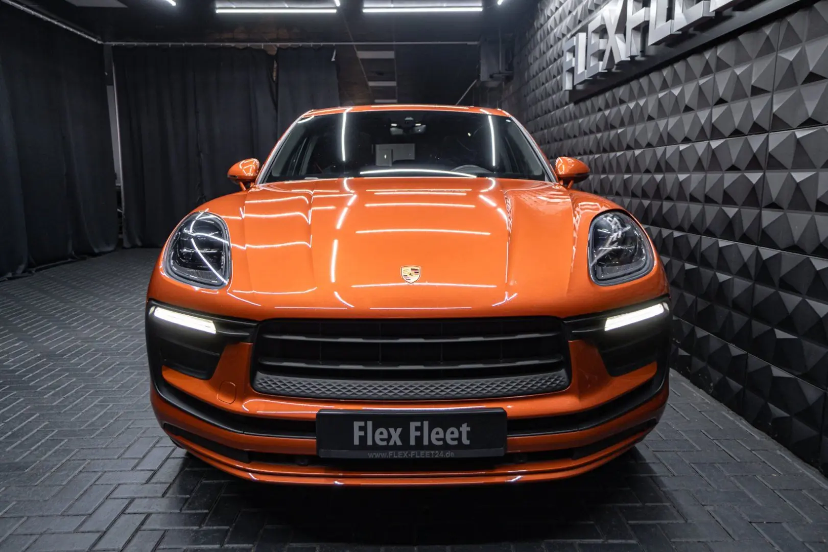 Macan 2.0T 14Wege Pano Chrono