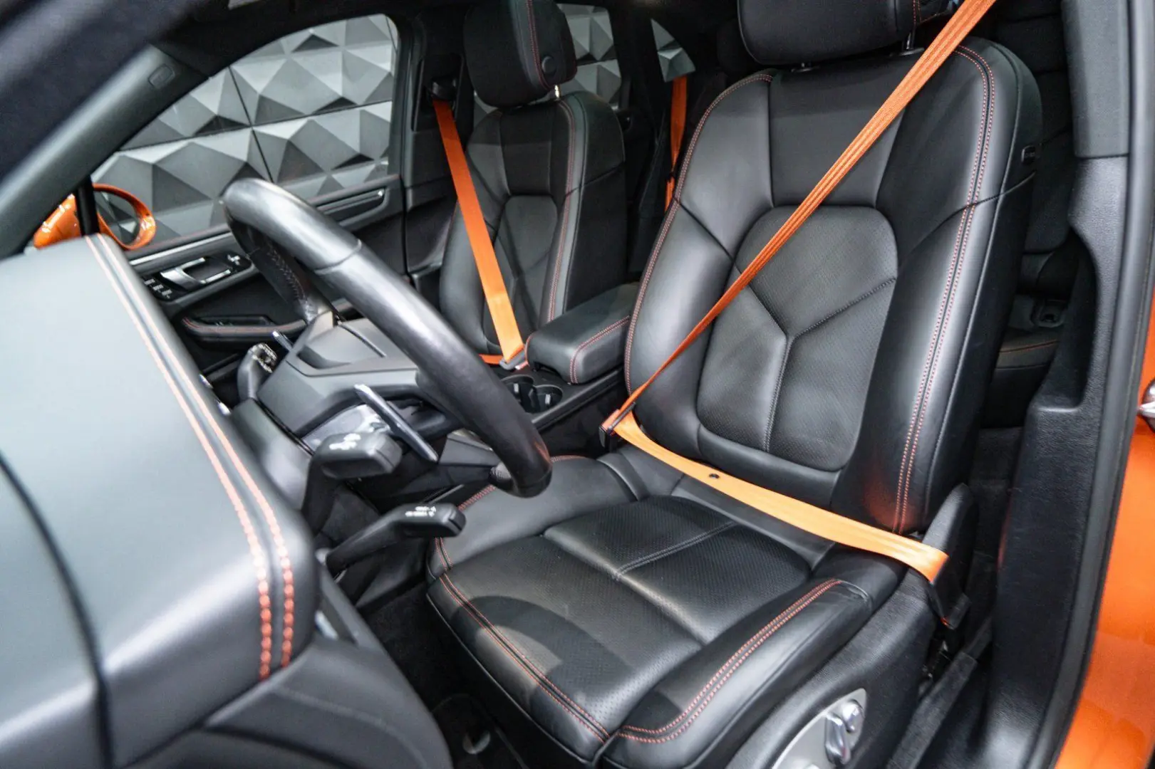 Macan 2.0T 14Wege Pano Chrono
