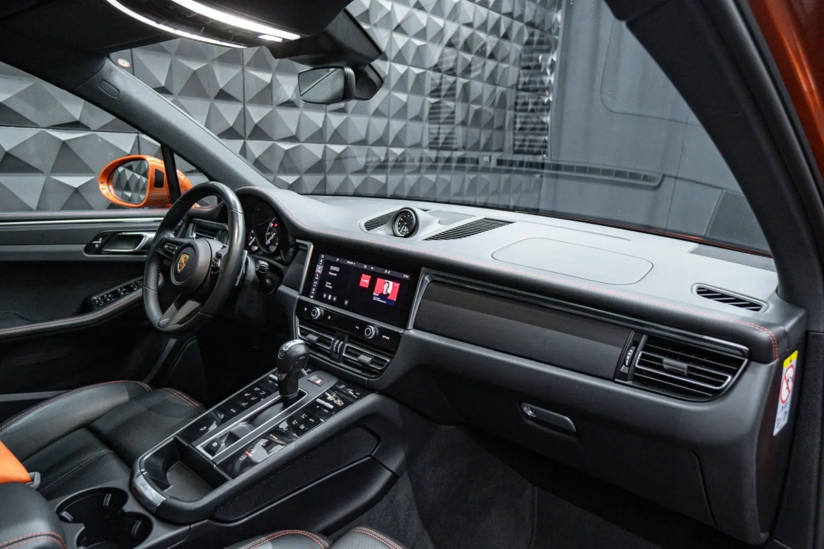 Macan 2.0T 14Wege Pano Chrono