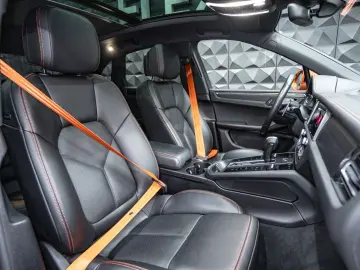 Macan 2.0T 14Wege Pano Chrono