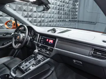 Macan 2.0T 14Wege Pano Chrono