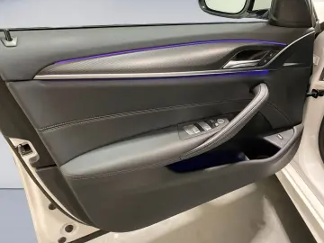 540i Lim. xDrive M Sport, HuD, BMW LED