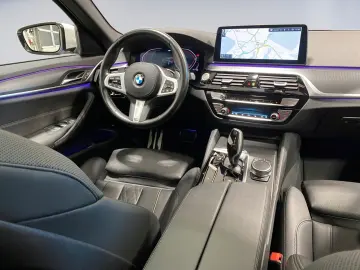 540i Lim. xDrive M Sport, HuD, BMW LED