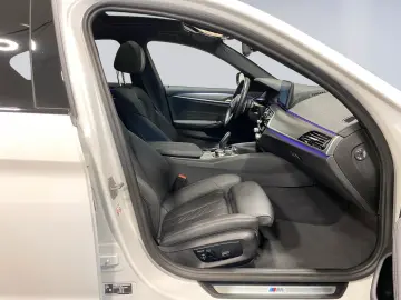 540i Lim. xDrive M Sport, HuD, BMW LED