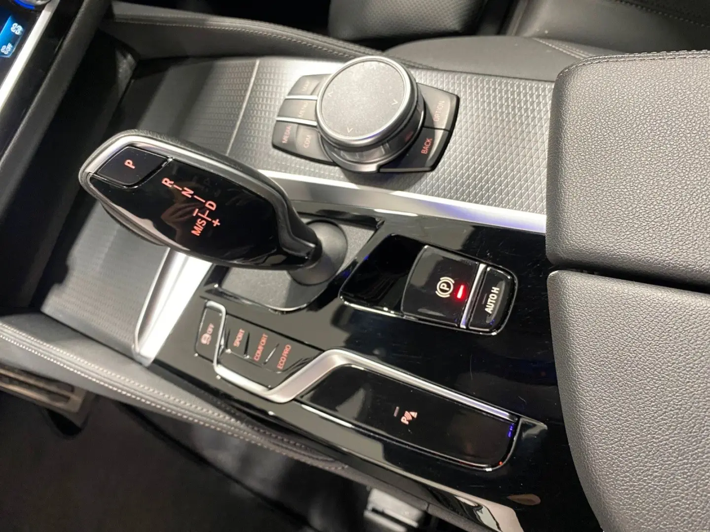 540i Lim. xDrive M Sport, HuD, BMW LED