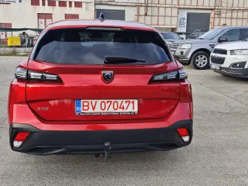 Peugeot 308  benzina, An 2023, 131 Cp