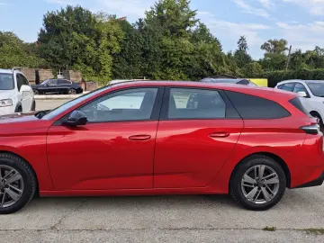 Peugeot 308  benzina, An 2023, 131 Cp