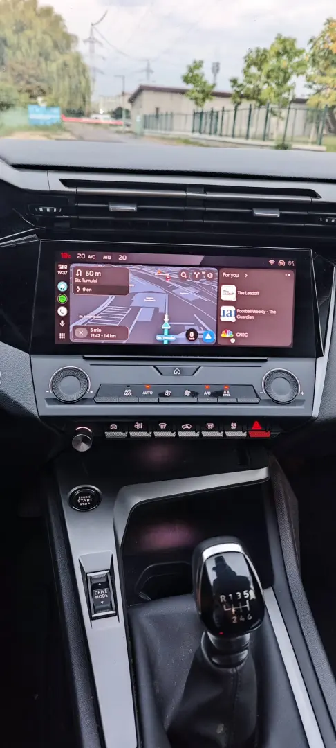 Peugeot 308  benzina, An 2023, 131 Cp