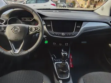 Opel Crossland X, Benzina, An 2020