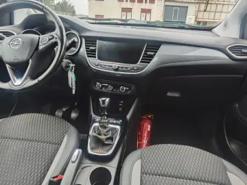 Opel Crossland X, Benzina, An 2020